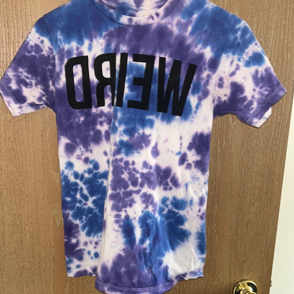 Weird T-shirt